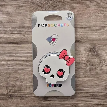 Cutesy Skull Gothic Vampire Magnetic Trendy Stylish Phone Grip