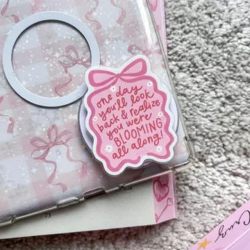 Blooming All Along Inspirational Pink Wavy Scalloped Phone Grip
