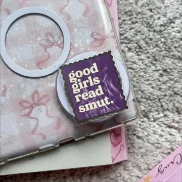 Good Girl Read Smut Girlie Kinder Spicy Romance Magnetic Phone Grip