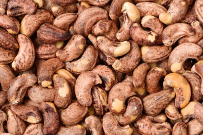 AFI 2012 Whole White Cashew Kernels WW180 (Vacuum Packed, Export Grade)