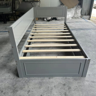 Modern Pine Wood Daybed With Pull-Out Trundle