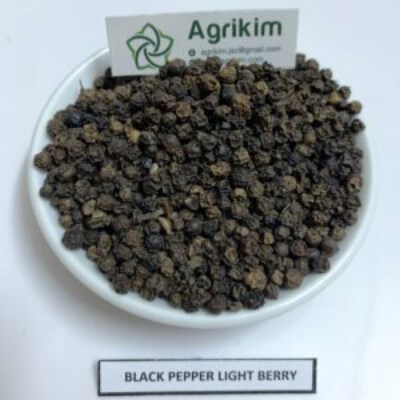 Light Berry Black Peppercorns