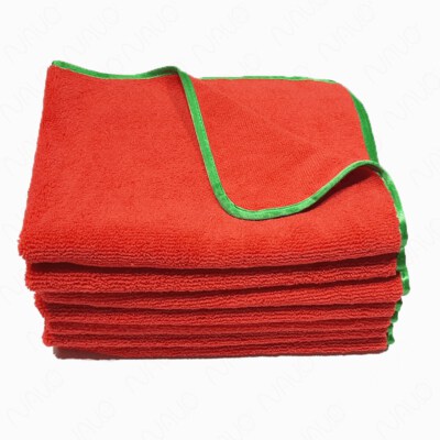 Red Microfiber Car Drying Towel With Green Trim (Long Pile, 41 X 61 Cm)
