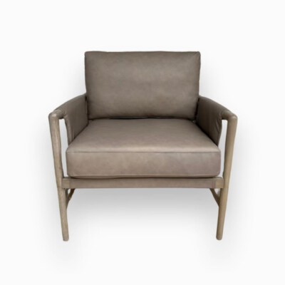 Harbor Accent Chair (Velvet Upholstery, Foam Padding, Natural Wood Legs, Modern Leisure Design, Eco-Friendly)