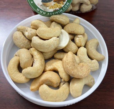 Salt-Roasted Shelled Cashew Kernels