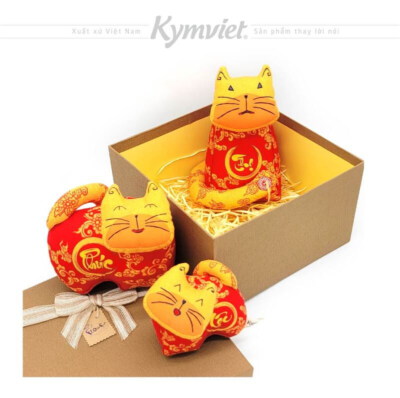 Lucky Cat Family Plush Set (Handmade, Cotton Fabric, Natural Filling Ingredients)