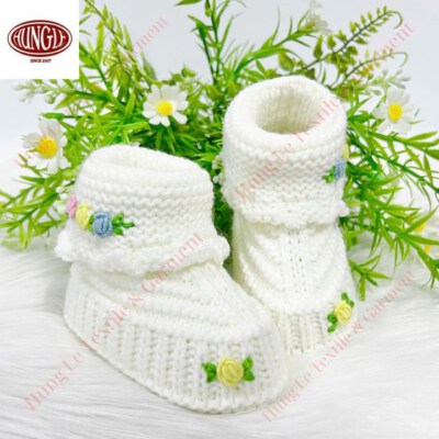 Hand-Embroidered Baby Booties (White, Floral Embroidery, Polyester/Cotton, Custom Size, OEM/ODM)