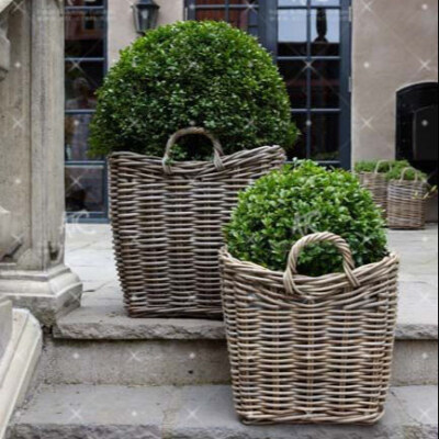 Poly PE Rattan Garden Planter Basket (PE Wicker Rattan, Metal Frame, Eco-Friendly, Modern Outdoor Decor)