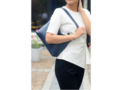 Gina Hobo Bag (Natural Milled Leather, Blue Navy, GX99-71)