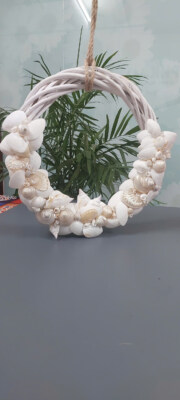 Handmade Wooden Seashell Wreath 1