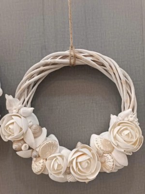 Handmade Wooden Seashell Wreath 3