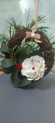 Handmade Wooden Seashell Wreath 5